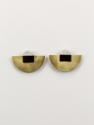 Image descriptive pour la catégorie : Earrings